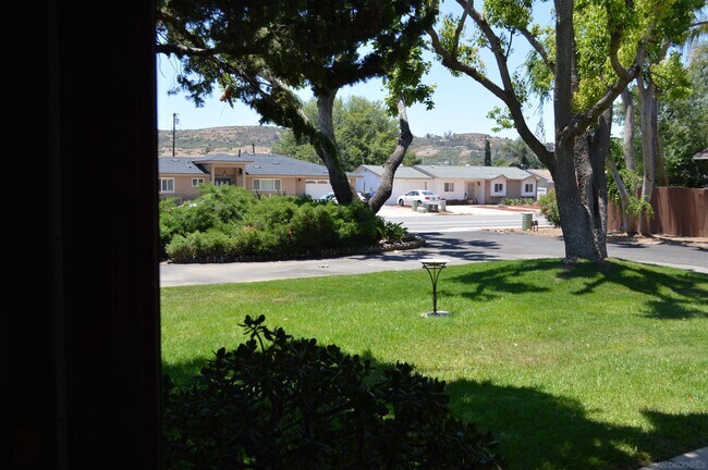 Foto del edificio - 14552 Garden Rd
