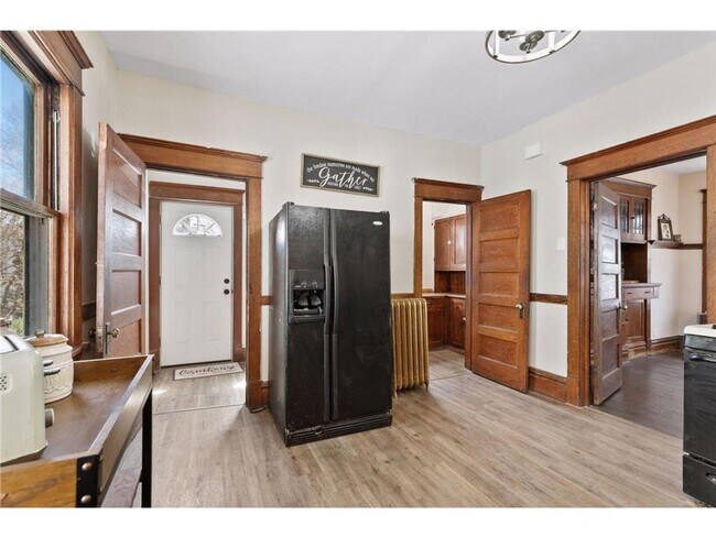 Foto del edificio - June 2026 Move In close to several campuses!!