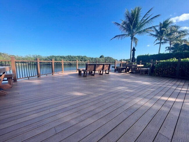 Foto del edificio - 926 Kokomo Key Ln