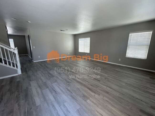 Building Photo - 3857 Akina Ave