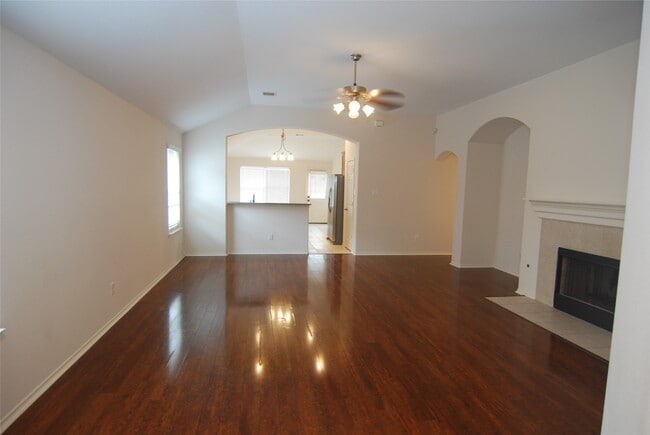 Foto del edificio - 2834 Lockeridge Pines Dr
