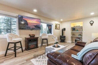 Building Photo - 568 Tyner Way