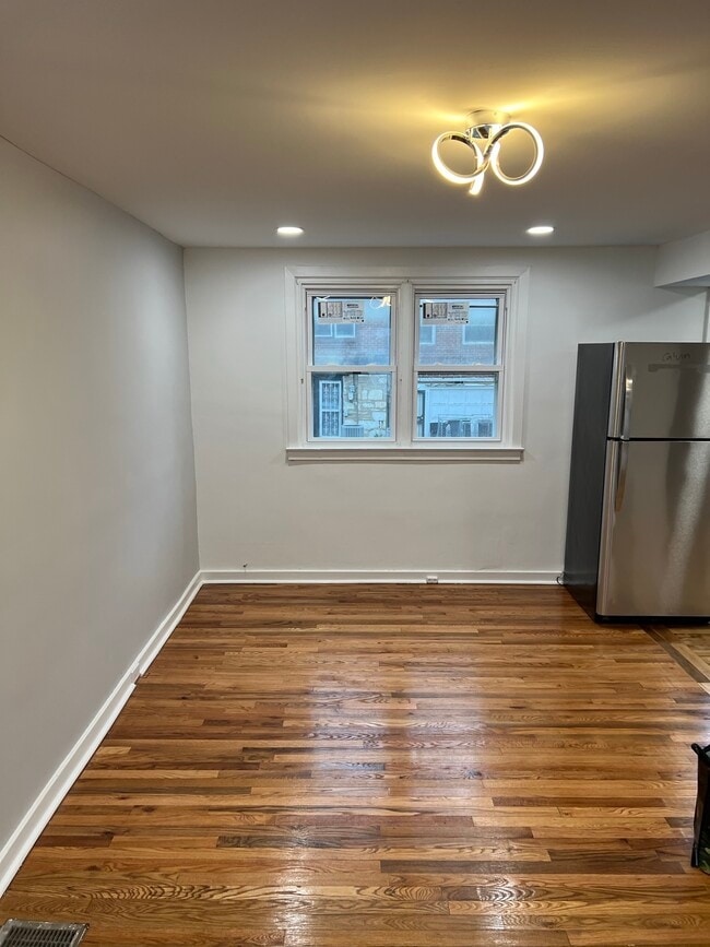 Building Photo - 8123 Fayette St