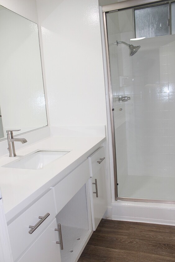 Kiowa Apartments Apartments in Los Angeles, CA Westside Rentals