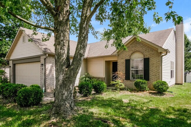 Foto del edificio - 5901 Blackley Ln