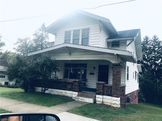 Foto del edificio - 528 Taylor Ave