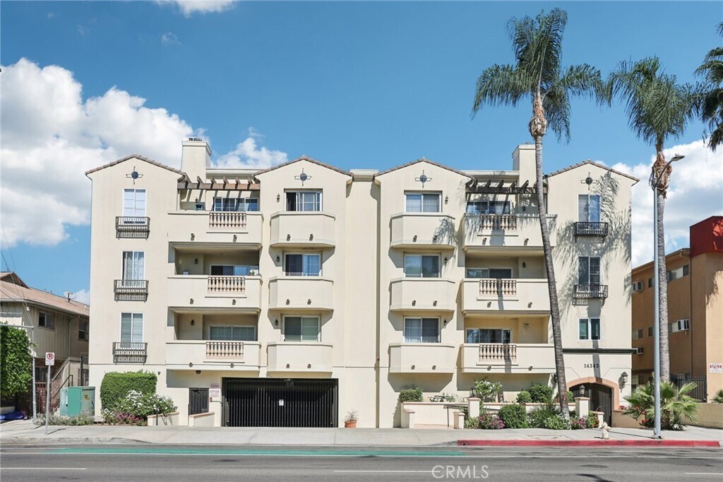 Foto principal - 14343 Burbank Blvd
