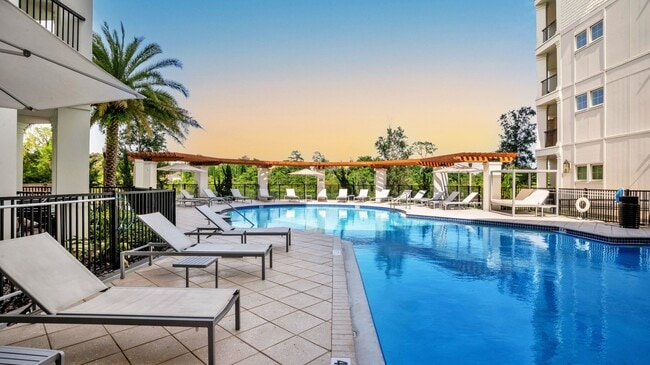 Building Photo - 400 North