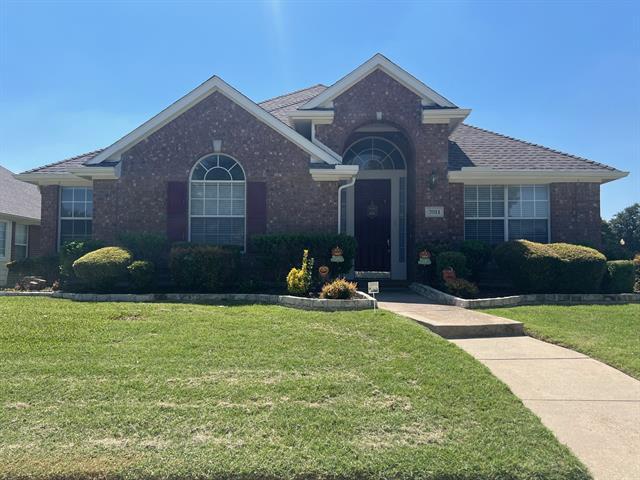 Foto principal - 2011 Greenfield Ln