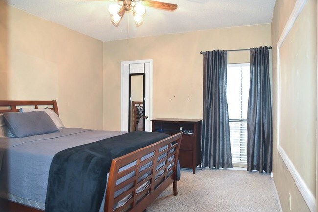 Foto del edificio - 2110 Randy Snow Rd