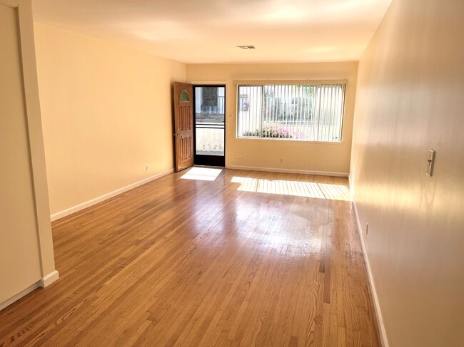 Foto del edificio - 1822 Sherer Ln