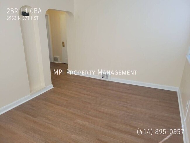 Foto del edificio - 5953 N 37th St