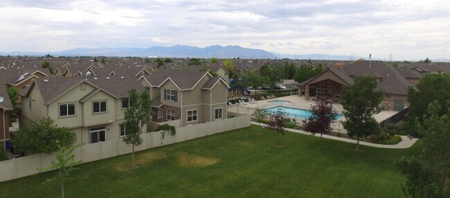 Foto del edificio - 1077 Kettering Dr
