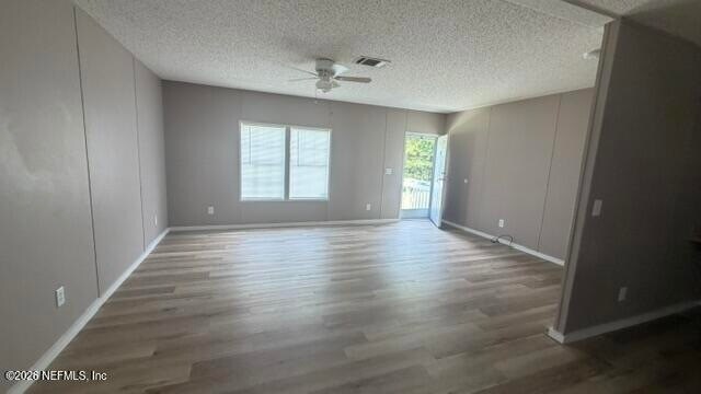 Foto del edificio - 5861 Pringle Rd