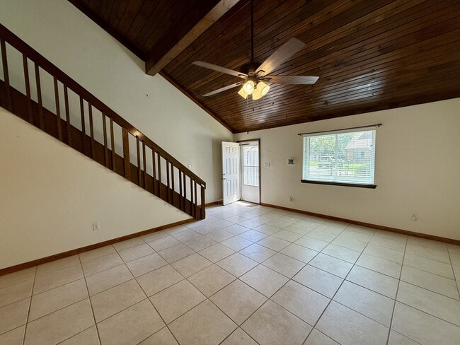 Building Photo - 4016 Chipola St