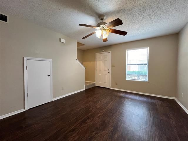 Building Photo - 3047 Olympia Dr