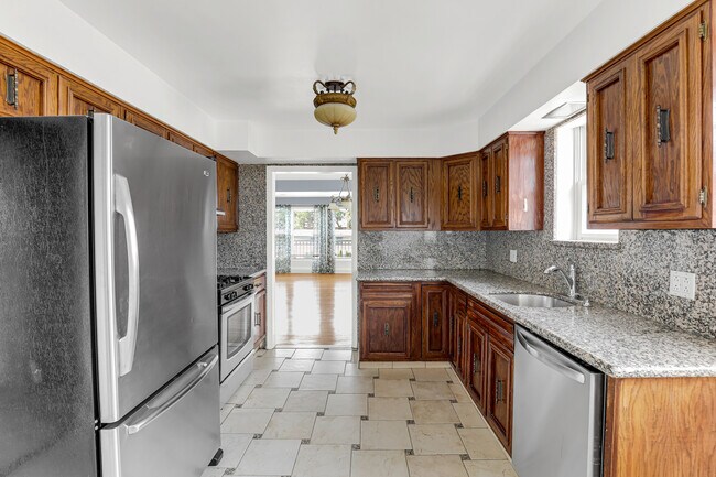 Foto del edificio - 3821 W MORSE Ave