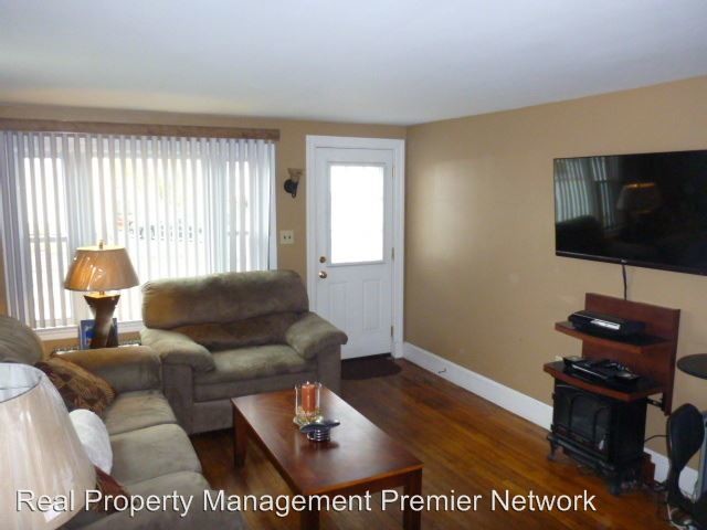 Primary Photo - 2 br, 1 bath House - 365 Hall St