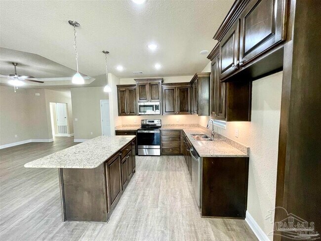 Building Photo - 3899 Shady Grove Dr