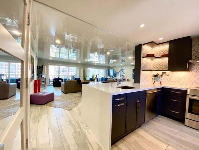 Foto del edificio - 2871 N Ocean Blvd