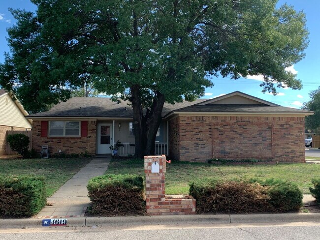 Foto del edificio - Beautiful Home in a Well Established Neigh...