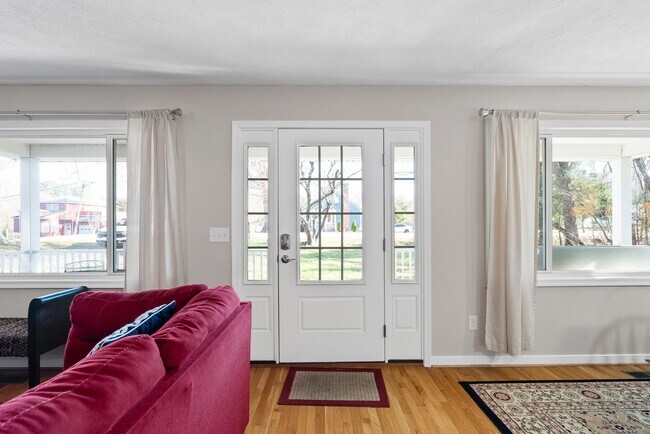 Foto del edificio - 3-Bedroom in Town of Farmville with One-Le...