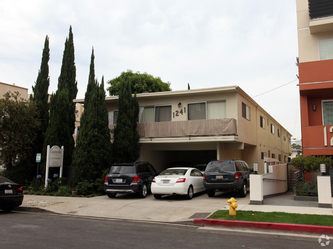 Granville Apartments in Los Angeles, CA