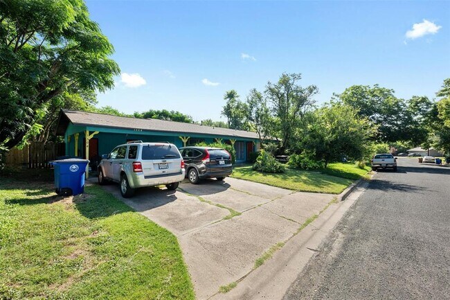 Building Photo - 1504 Braes Ridge Dr