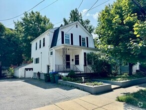 Building Photo - 129 Middlesex Ave