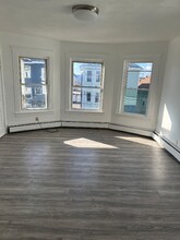 Building Photo - 191 Sabin St