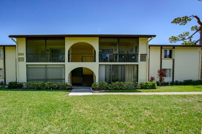 Foto del edificio - 3531 Pine Needle Dr