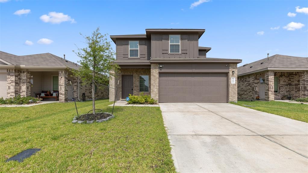 Primary Photo - 14040 Thunder Pnes Dr