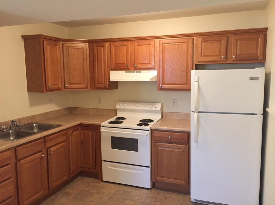 107 Crestview Unit 3, Park View, IA 52748 Room for Rent in Park View