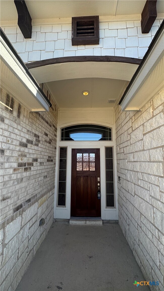 Foto del edificio - 2419 Lavigne Ct