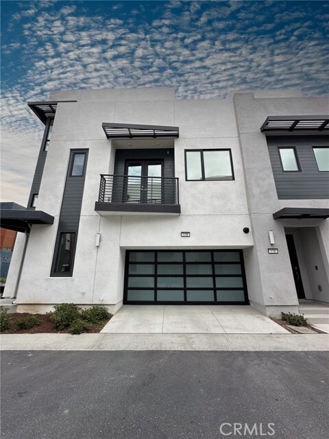 Building Photo - 178 Waypoint
