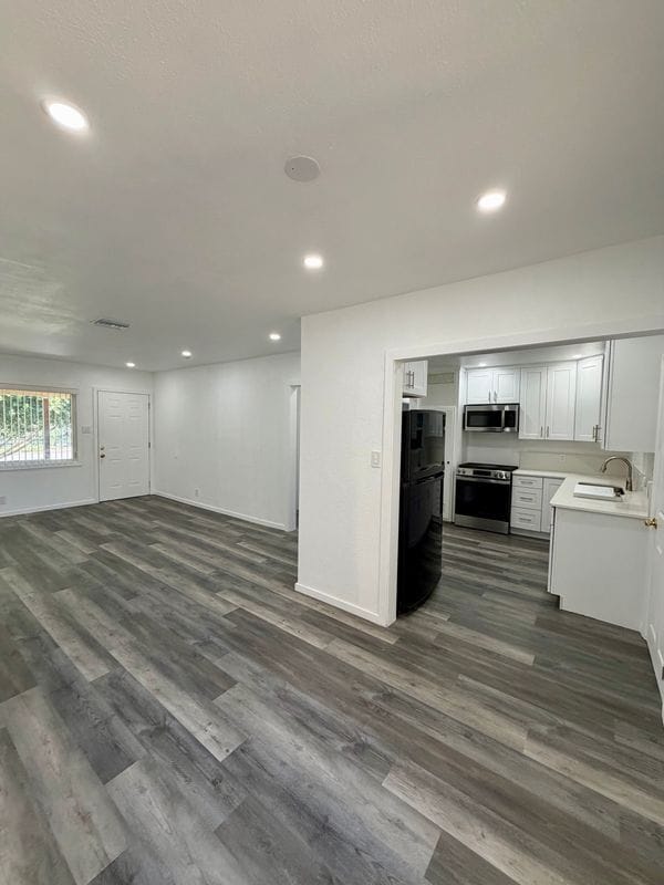 Building Photo - 2428 Vasquez Pl