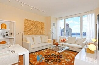 Building Photo - 162 W 62nd St