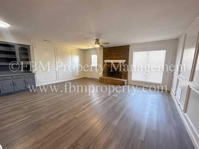 Foto del edificio - 801 S Wood St