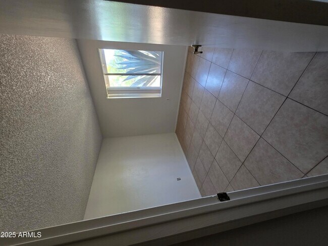 Foto del edificio - 4402 E Pershing Ave