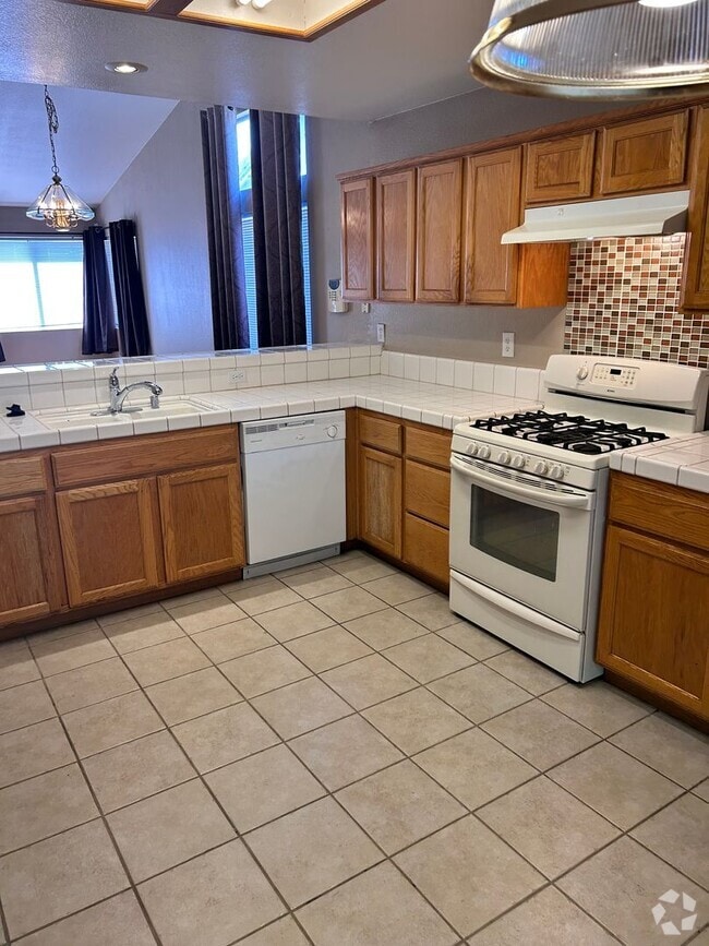 Building Photo - 1404 Venice Cir