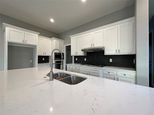 Building Photo - 415 S Glasgow Dr