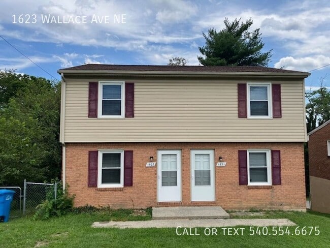 Photo - 1623 Wallace Ave NE House