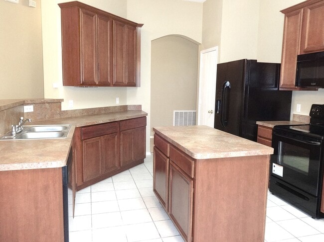 Building Photo - 8516 Minturn Dr