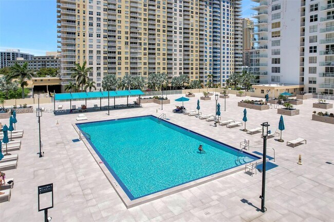 Foto del edificio - 230 174th St