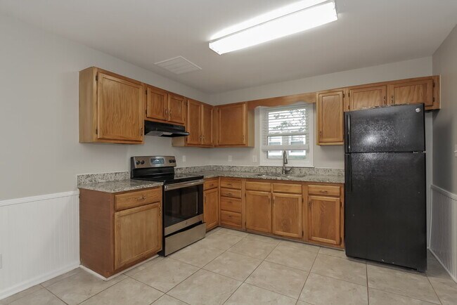 Foto del edificio - 624 Dobson Dr