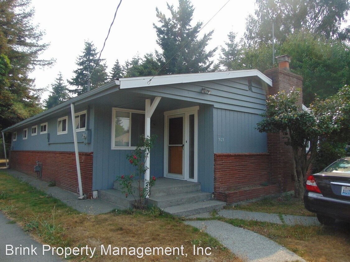 Primary Photo - 3 br, 2 bath House - 5123 S Leo St