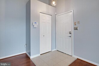 Building Photo - 700 Orchard Overlook