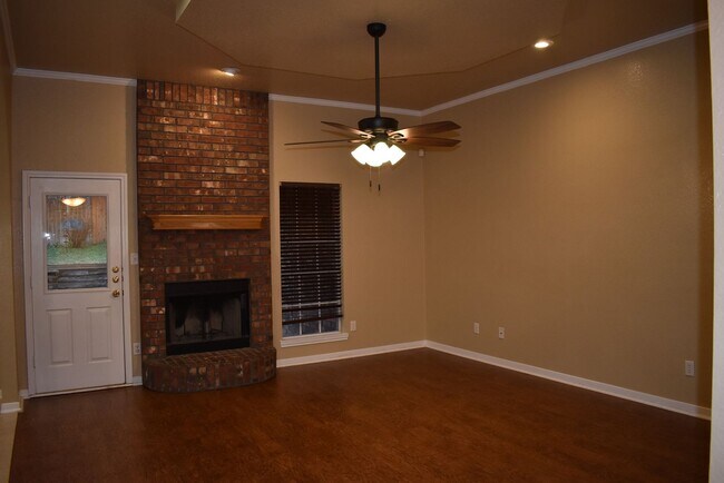 Building Photo - 4602 Mildred Ave