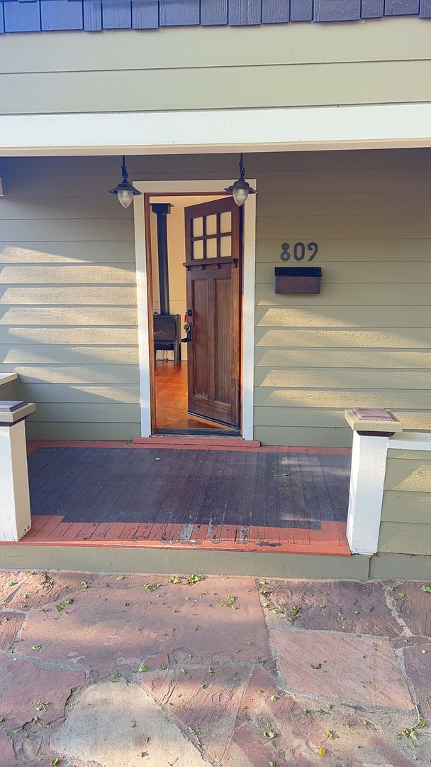 Building Photo - Perfect location, Beautiful property! So u...