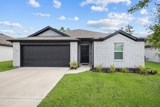 Building Photo - 30290 Kingston Heath Dr
